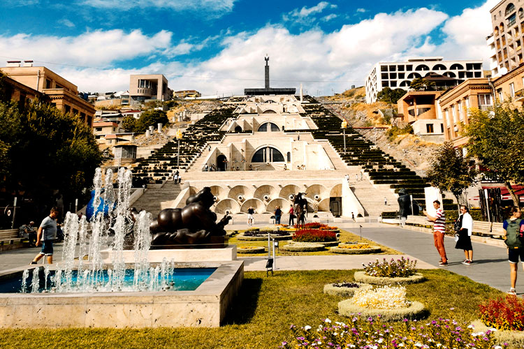 ARMENIA750